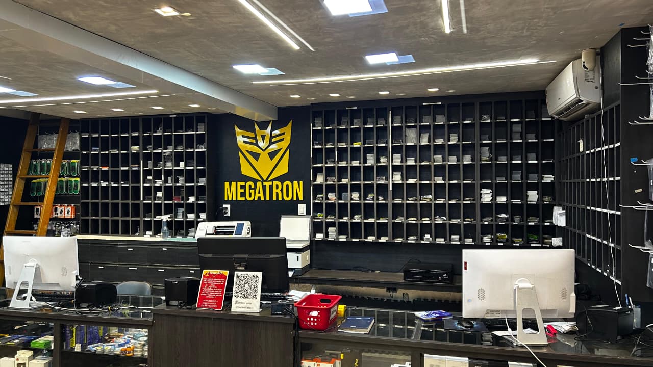 Estrutura Megatron 8